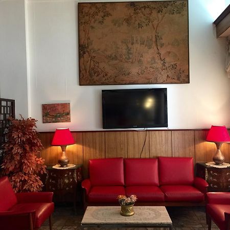Embassy Hotel Beirut Esterno foto