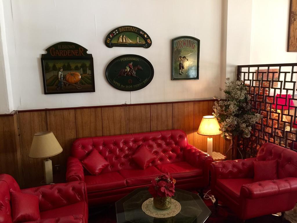 Embassy Hotel Beirut Esterno foto