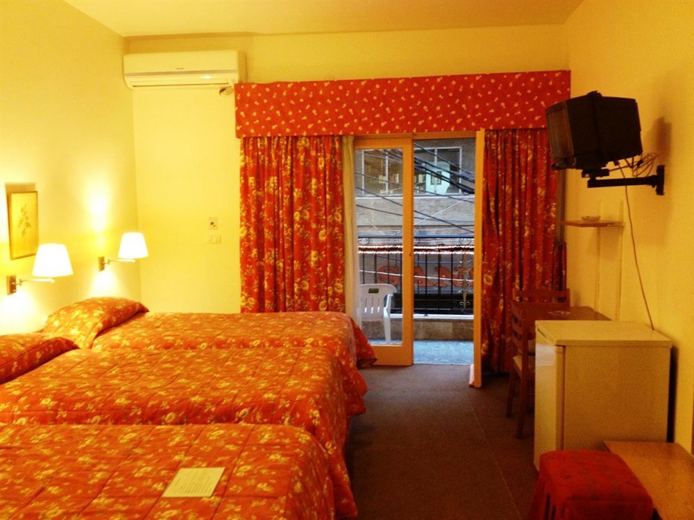 Embassy Hotel Beirut Esterno foto