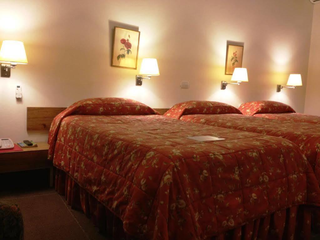 Embassy Hotel Beirut Esterno foto