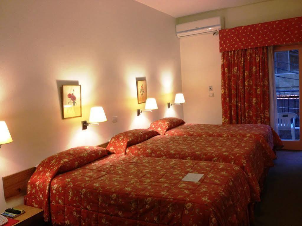 Embassy Hotel Beirut Esterno foto